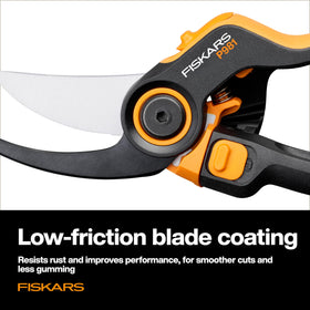 Fiskars DualAction Pruner cutting thick branches up to 1 inch