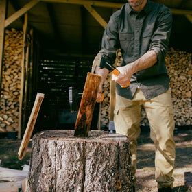 Fiskars Hookaroon boron steel head delivers durability for heavy use.