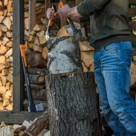 Fiskars Hookaroon flared end provides extra leverage and comfort.