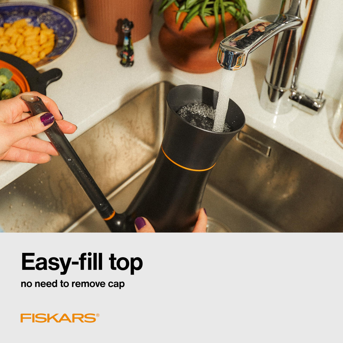 Fiskars ergonomic recycled plastic body fits comfortably in your hand.