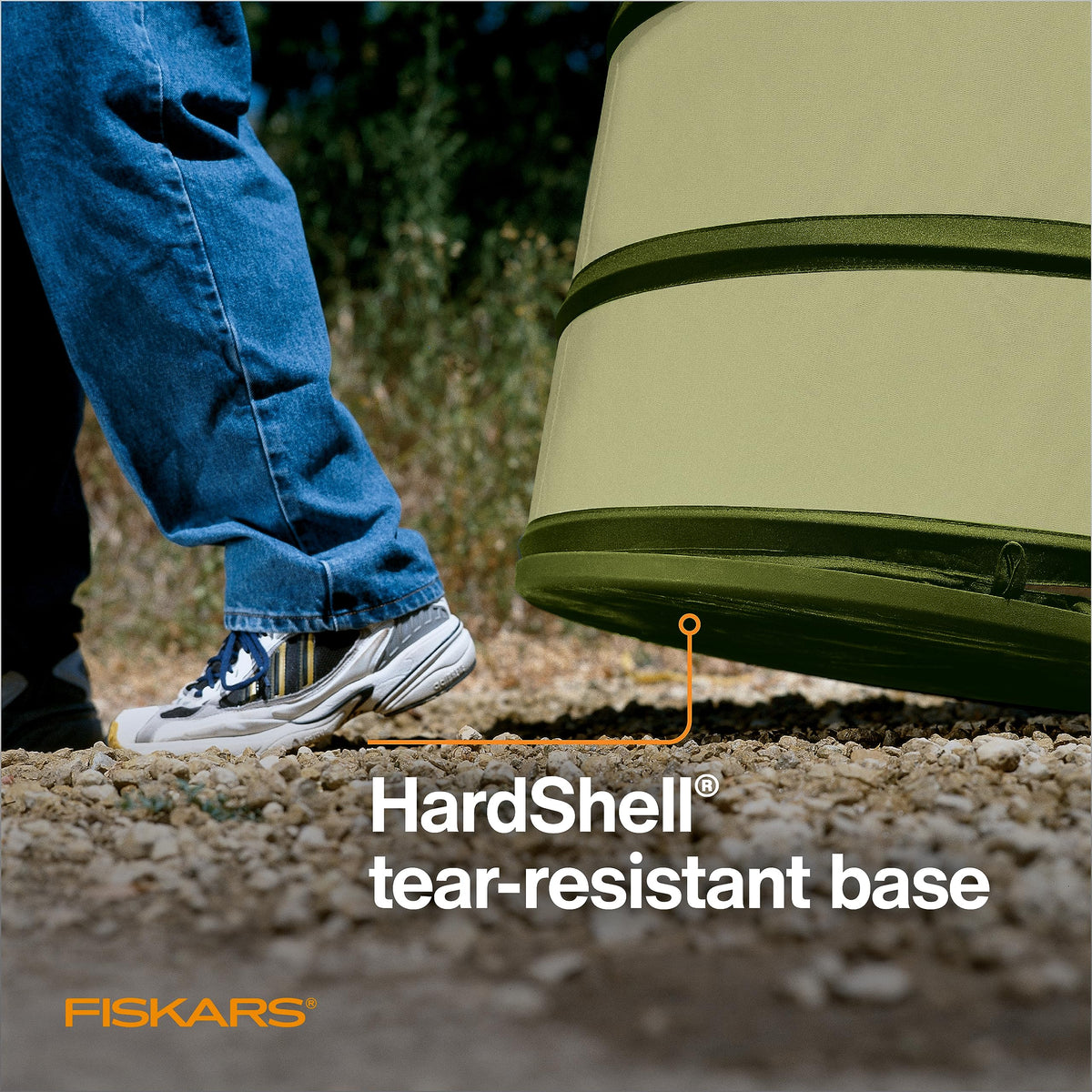 Fiskars Kangaroo hard-shell base enhances durability on rough terrain.