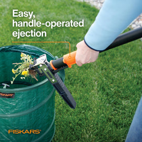 Lifetime warranty backs this Fiskars manual weeder.