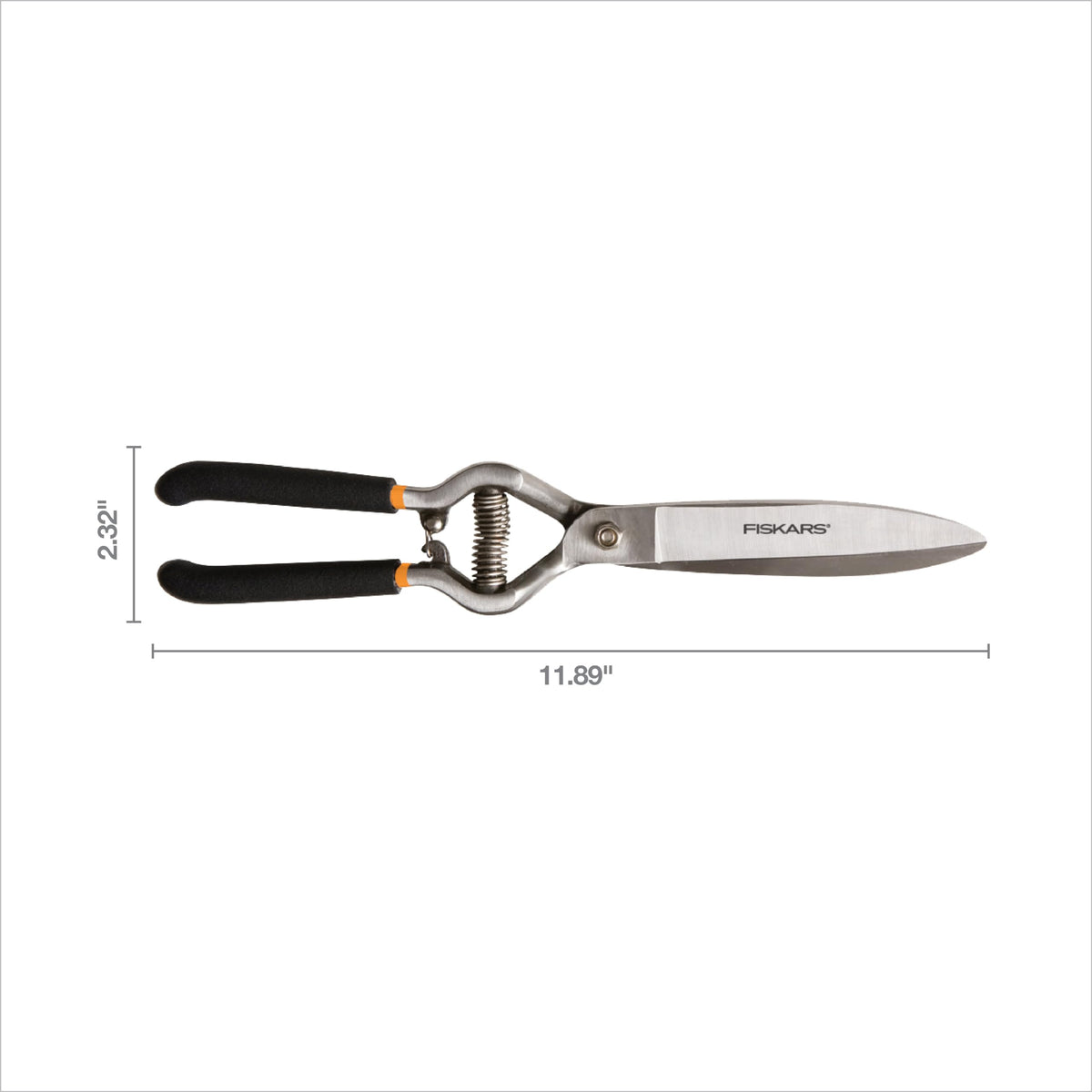 Fiskars non-slip grip on black handle supports comfortable trimming sessions.