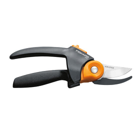 Fiskars PowerGear2 pruning-shears gear-technology enables easier cuts.