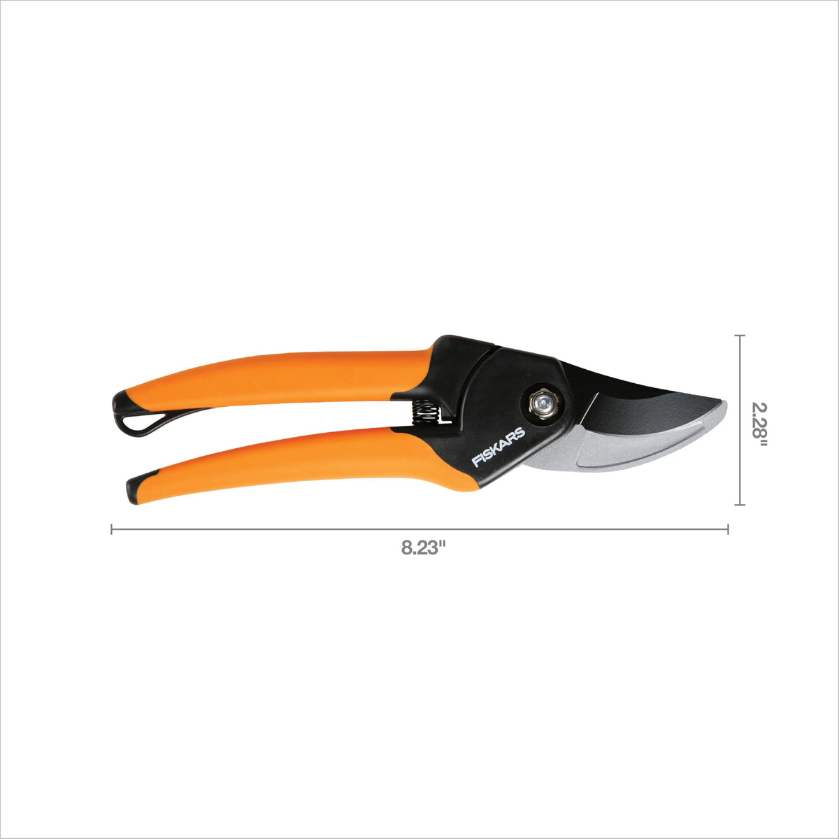 Fiskars ambidextrous design in use for both hands