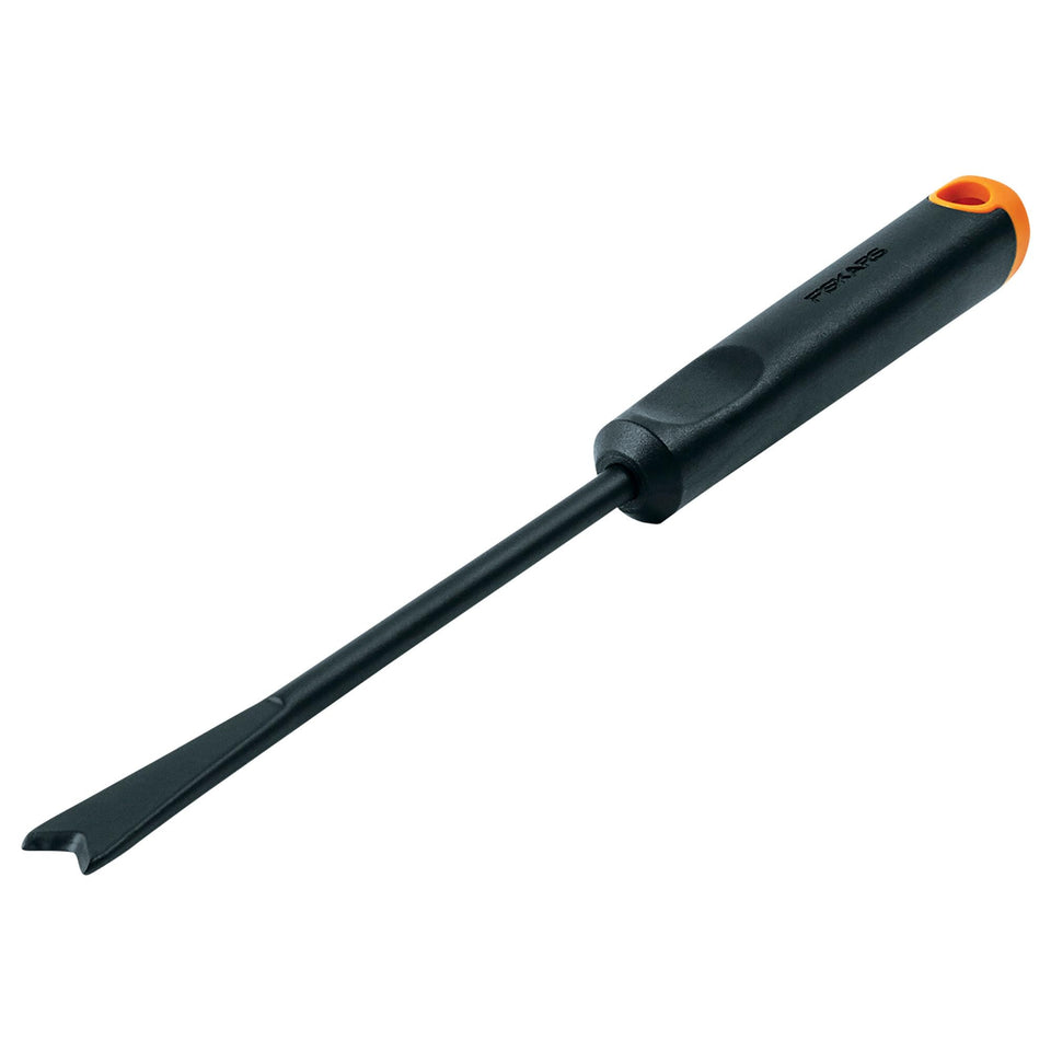 Fiskars weeder with W-Ergo handle and steel head for tough soil.