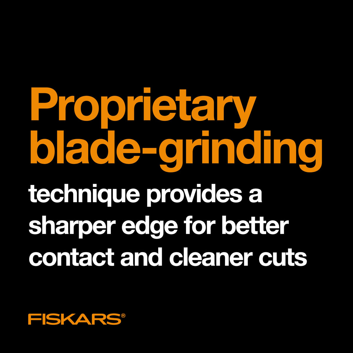 Fiskars X15 in action splitting medium to large logs
