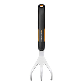 Fiskars Xact Cultivator softgrip handle provides comfortable, adjustable grip during weeding.