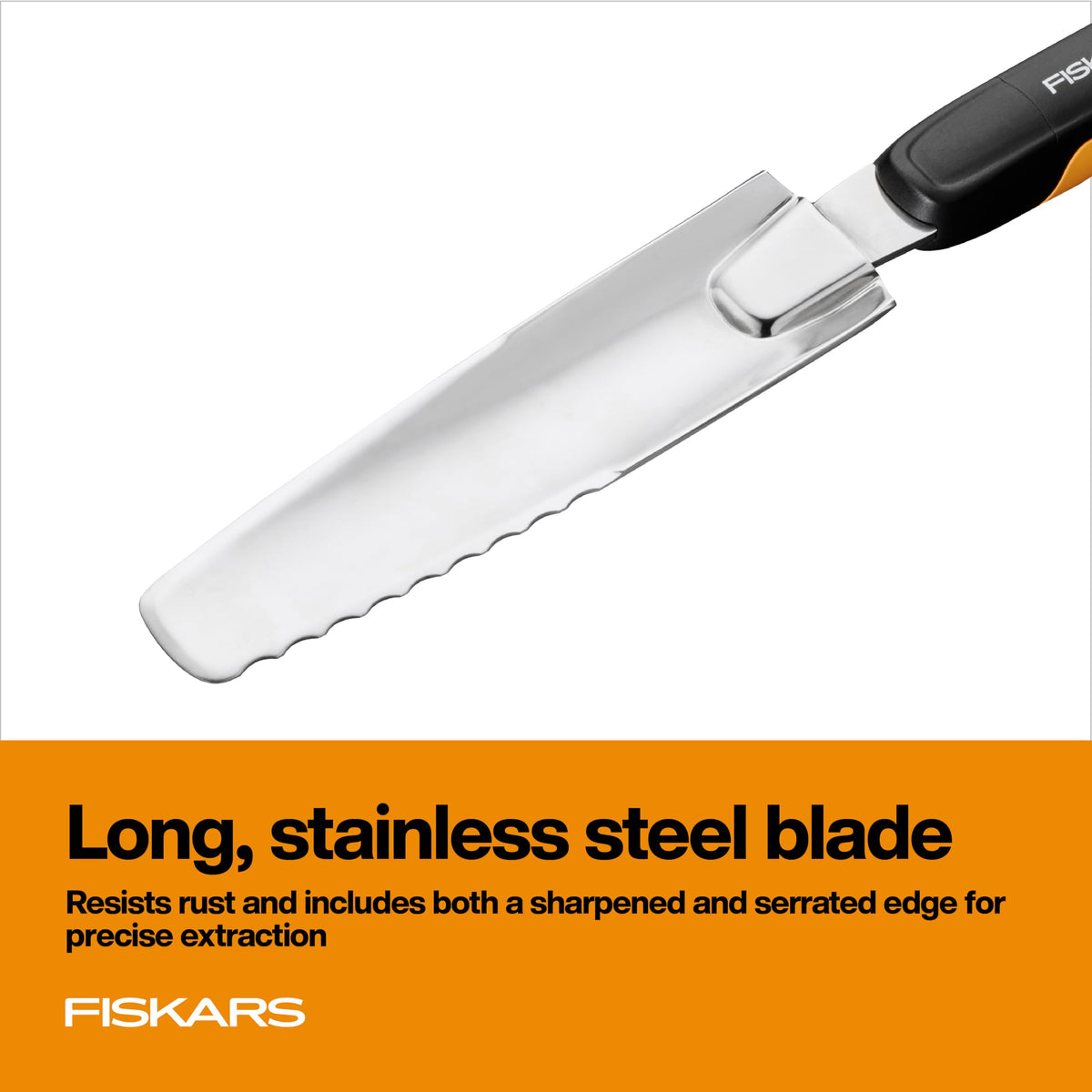 Fiskars Xact Weeder sharpened and serrated edges enable precise extraction.