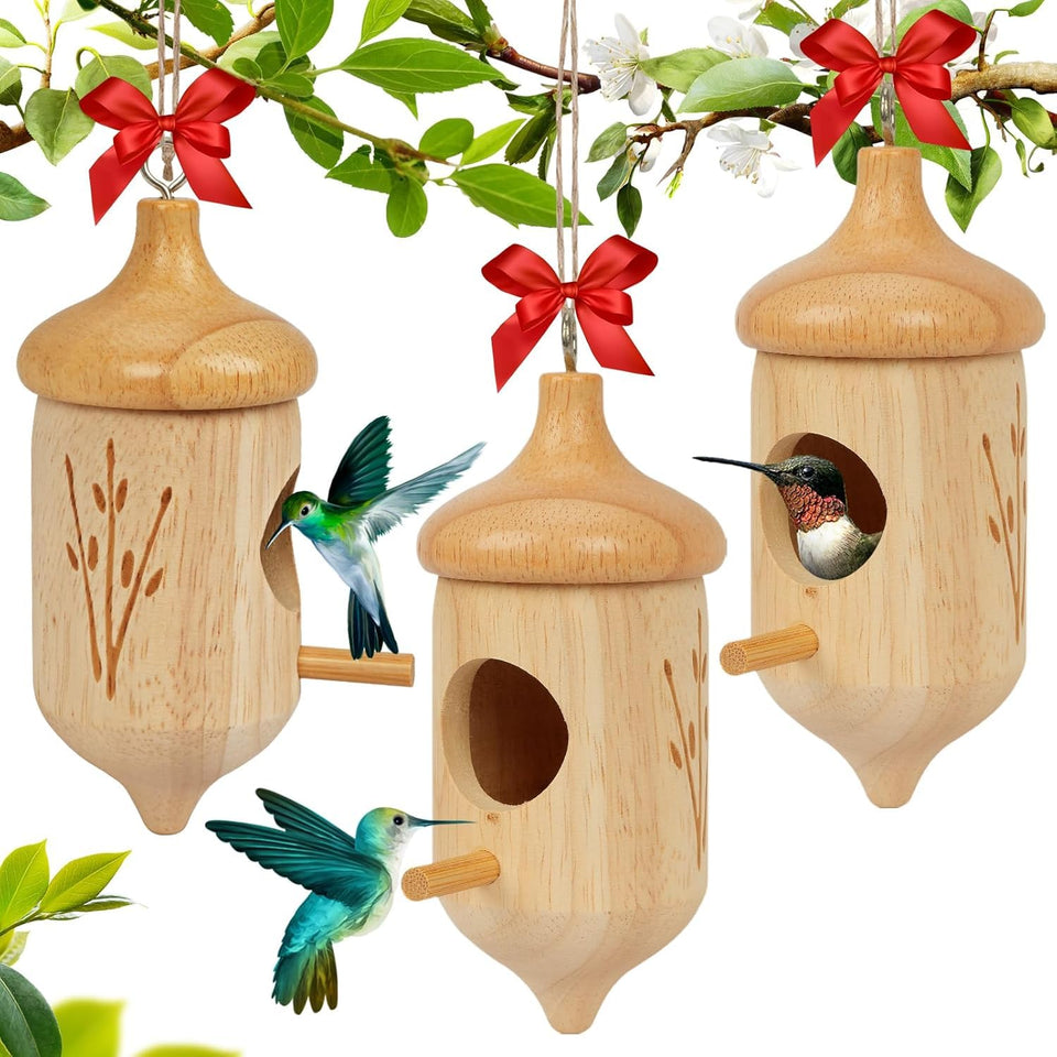 Fitraho hummingbird house close-up highlights natural wood and a cozy perched spot.