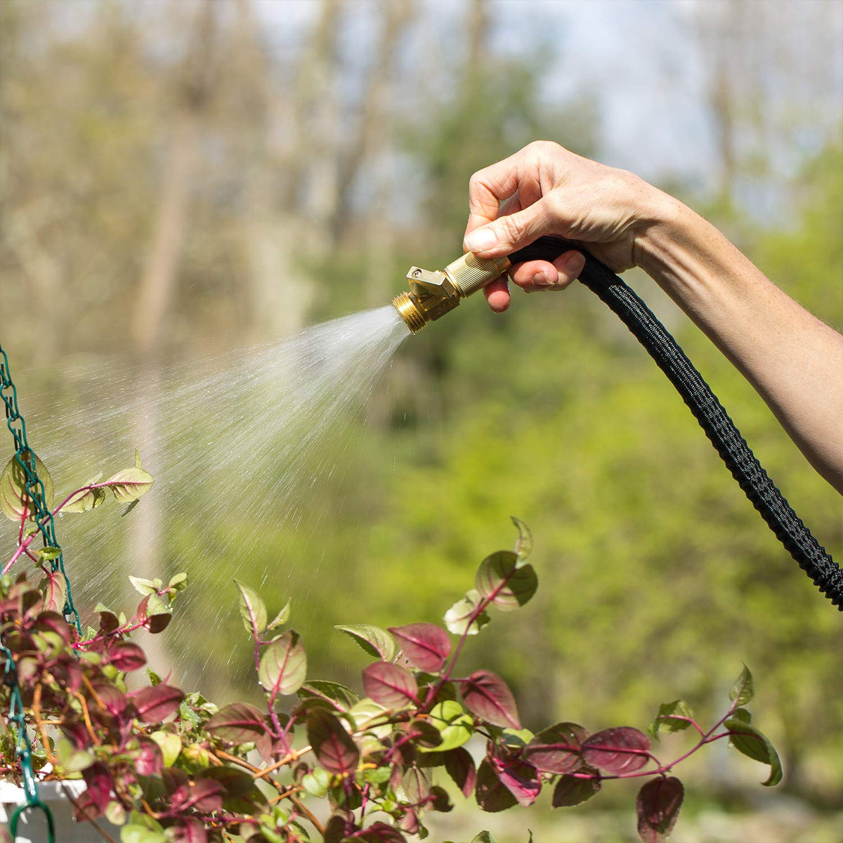 Flexi Hose withstands 12 Bar pressure and 41-113°F temperatures.