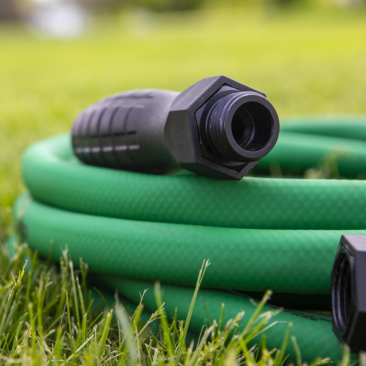 Coil-free unwinding supports quick watering setup after storage.
