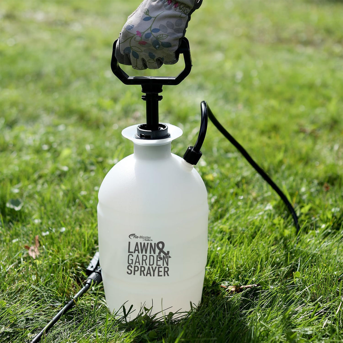 One-handed control with a comfort shut-off valve.