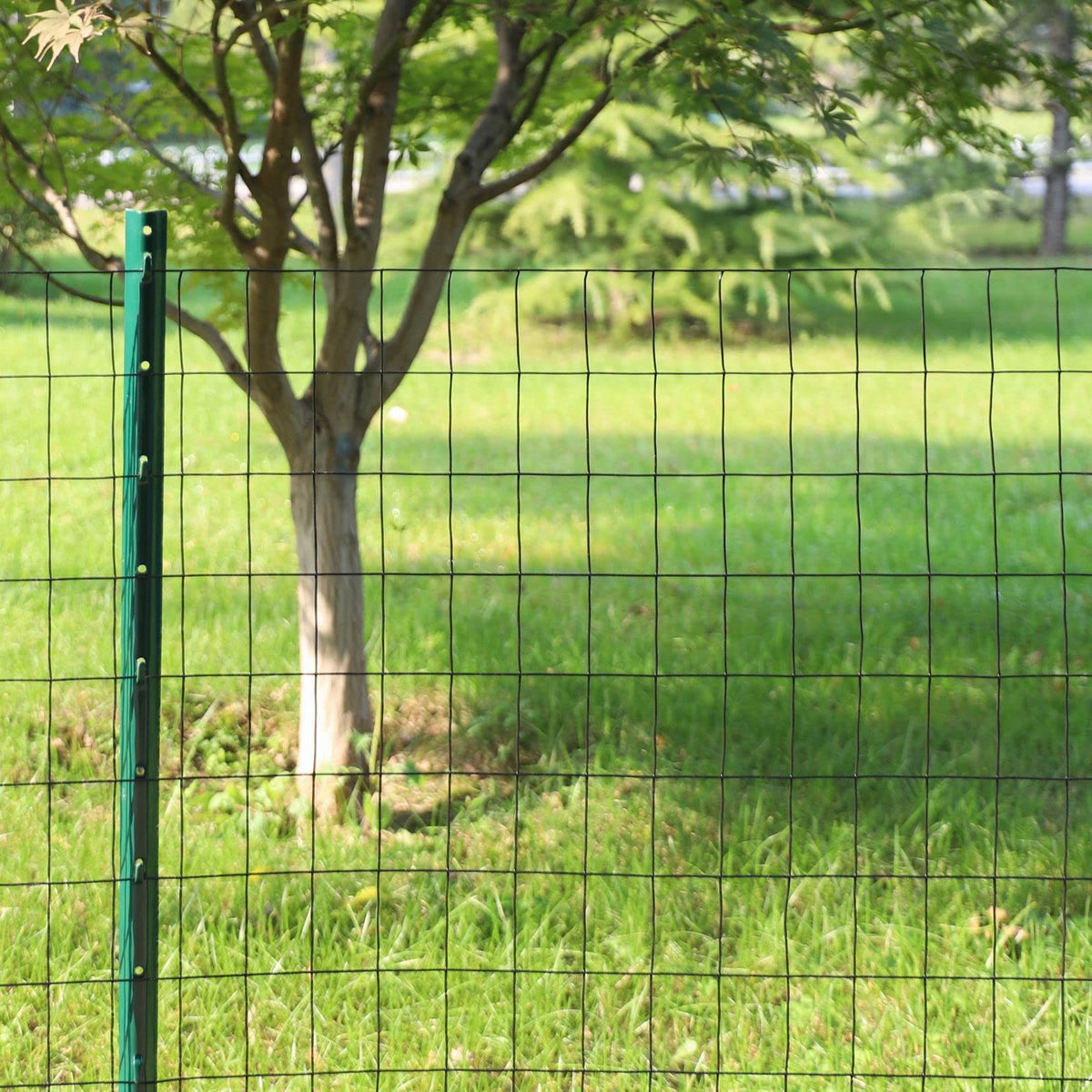 FOREHOGAR 16ga welded mesh close up shows durable coating and sturdy construction