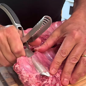 FORTUVA ergonomic handle design reduces grip fatigue during use
