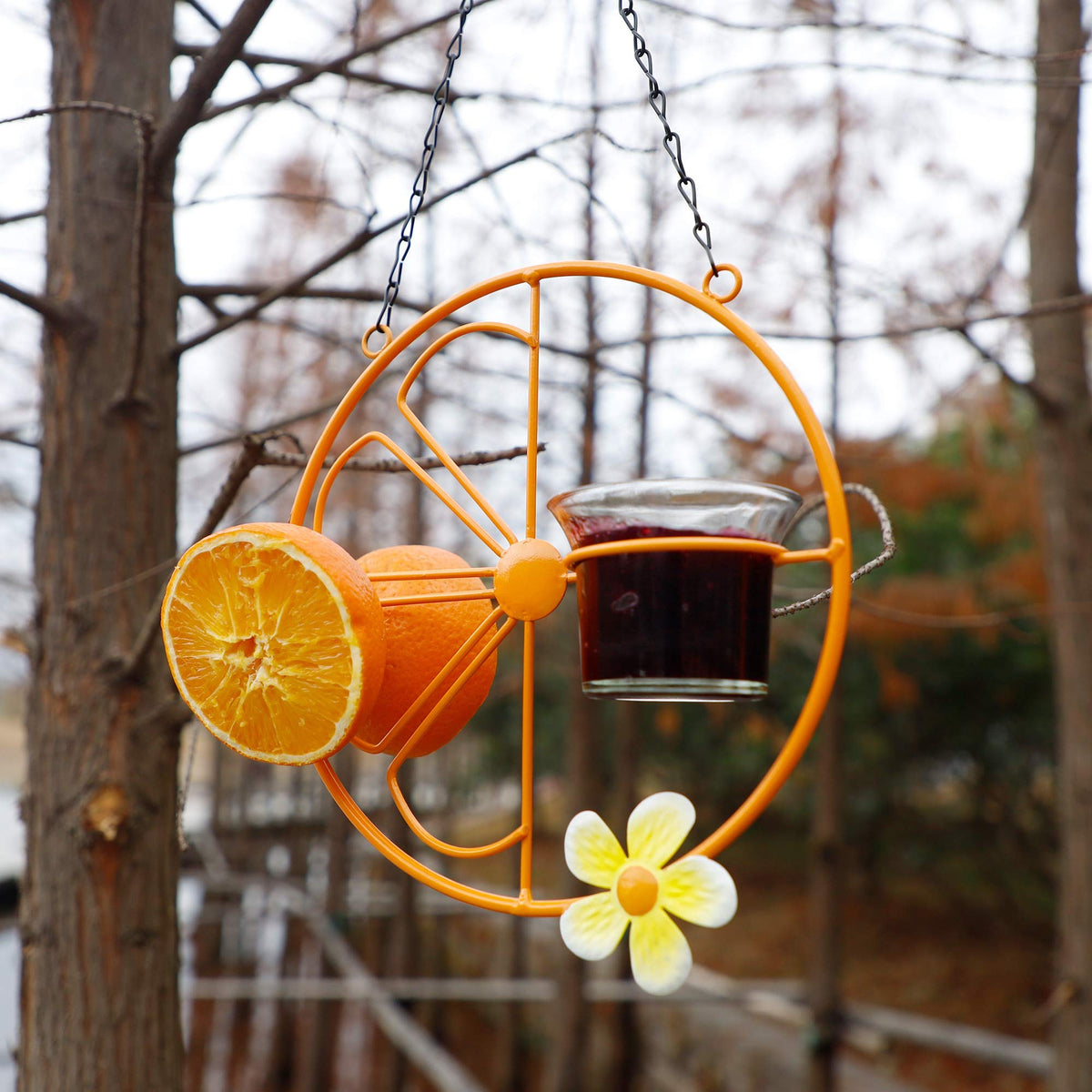 Forup feeder hanging hook simplifies garden installation