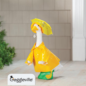 Fox Valley Traders Gaggleville goose outfit side view on lawn display.