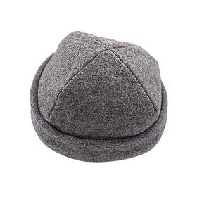 frihed sauna hat WoolWalk front view shows slim, flexible fit for all hair lengths