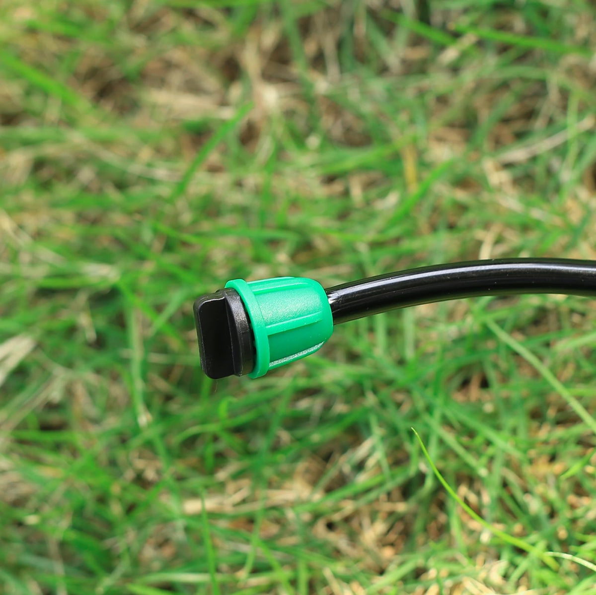 FULAIERGD 1/4-inch tubing fit ensures tight grip for DIY irrigation.