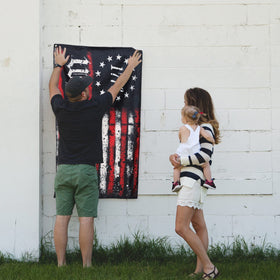 Fulaismgs flag with brass grommets for easy installation.