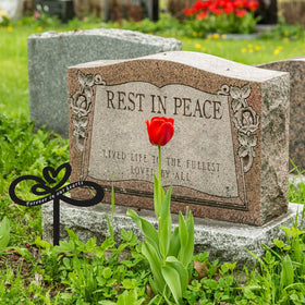 Fumete durable lawn memorial decor stake keeps memory visible.