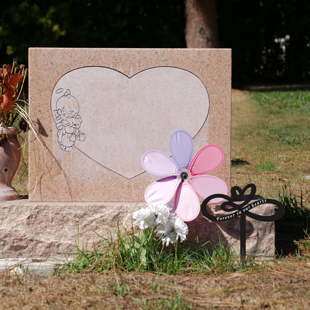 Fumete weatherproof grave marker resists rain and snow.