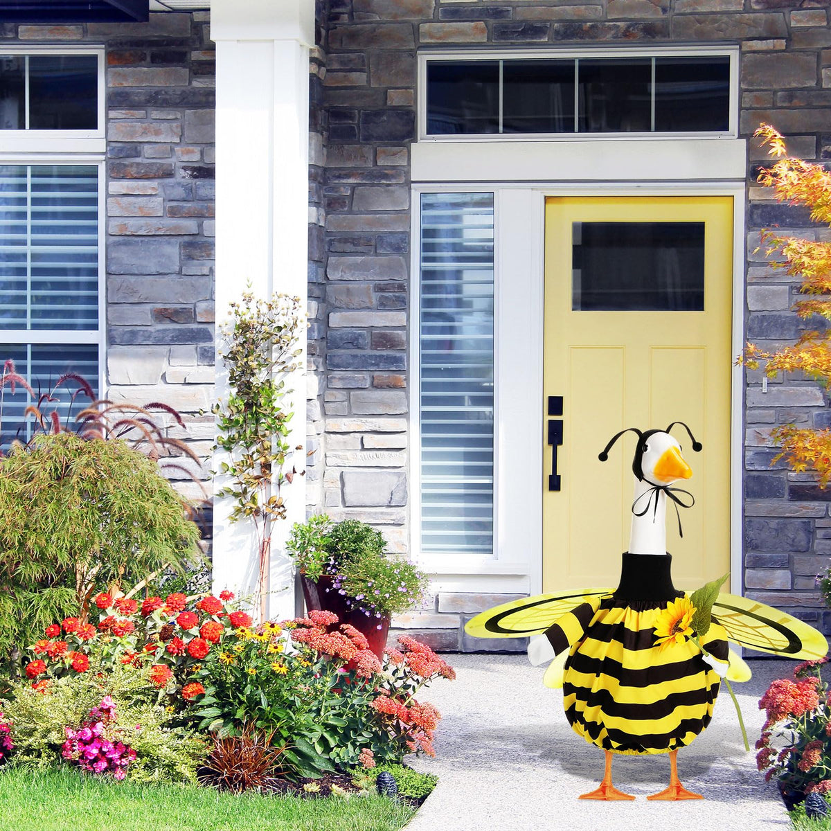FuWeave durable outdoor goose outfit withstands sun, wind, and rain for porch decor.