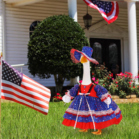 FuWeave Independence Day goose decor elevates curb appeal outdoors