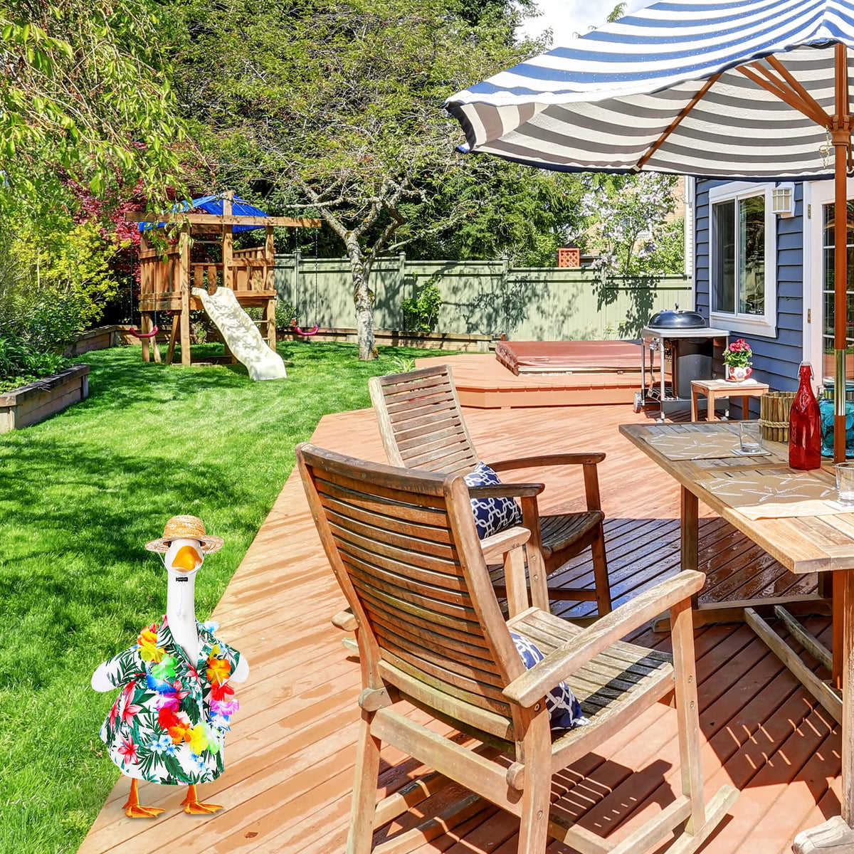 FuWeave lawn goose outfit withstands sun and weather for durable outdoor decoration