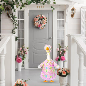 FuWeave outdoor goose clothes resist sun and rain for long-lasting decor.