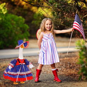 FuWeave patio goose party costume enhances outdoor celebration visuals