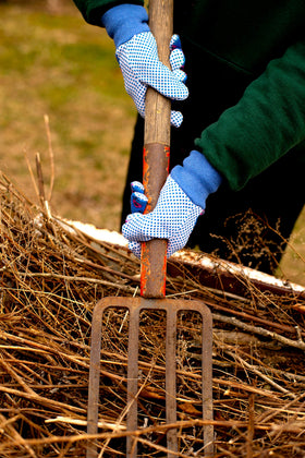 Machine washable G & F garden gloves for easy cleanup