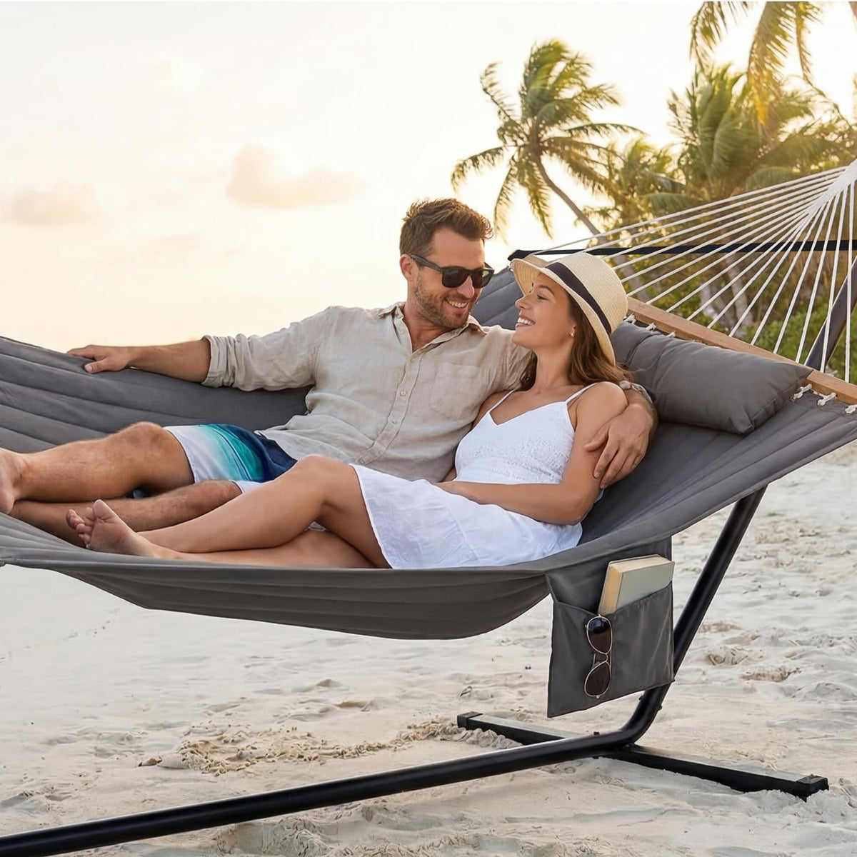 Gafete heavy-duty steel stand supports up to 475 lbs for stable outdoor lounging.