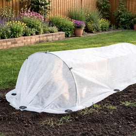 Garavigo ten-hoop setup offers flexible growth space for plants.