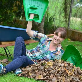 GARDEASE Leaf Scoops leaf-removal speed for faster yard refresh