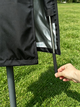 Garden Balsam wind-resistant cover with a drawstring bottom stays secure.