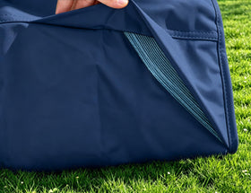 Garden Balsam cover features a zipper closure for easy on and off.