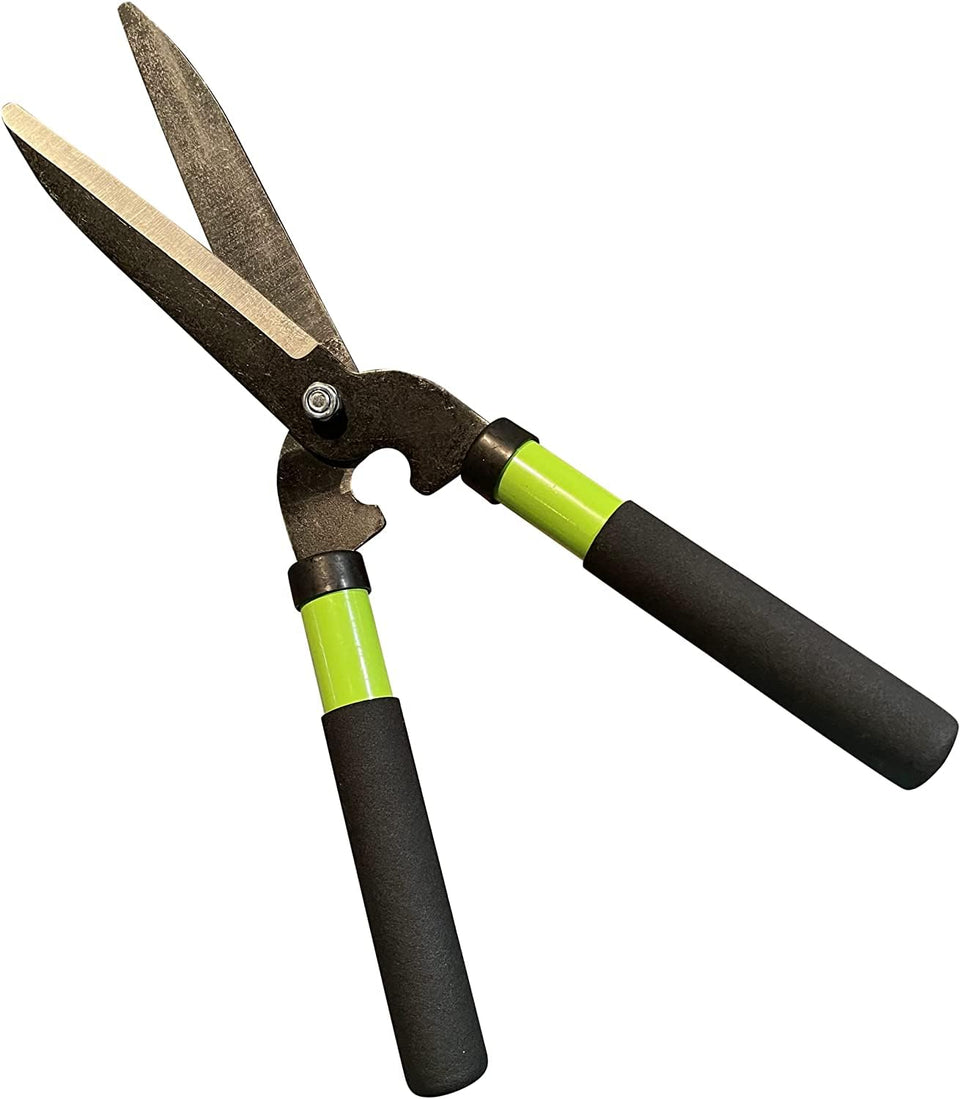 Garden Guru hedge shears close-up blade for precise trimming