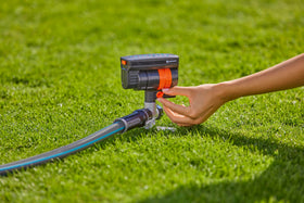 Gardena ZoomMaxx flow controller enables customizable water flow for lawn zones