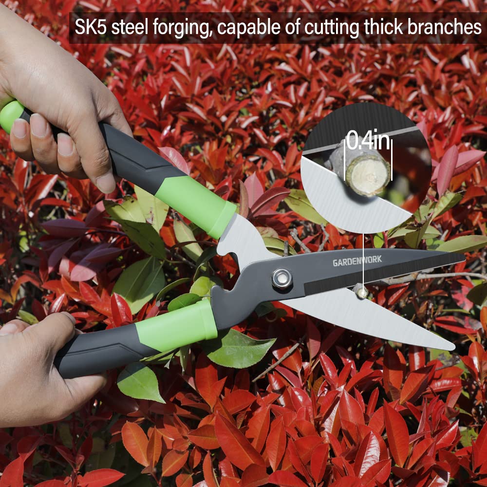 Gardenwork high-carbon steel blades ensure durable, long-lasting hedge cuts.