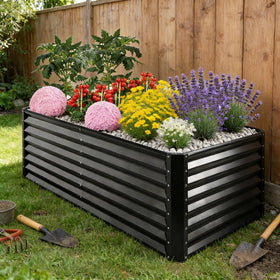 GardMax top-edge rubber seal reinforces the edge and prevents injuries.