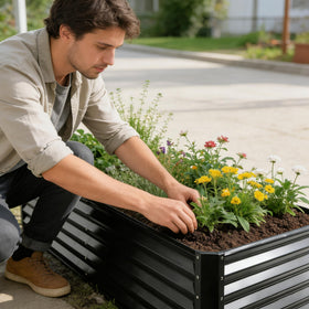 GardMax weather-resilience supports year-round gardening in varying climates.