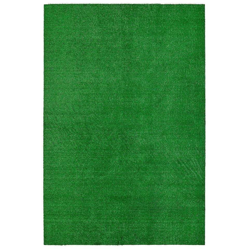 Garland Rug artificial grass 6x9 patio: vibrant, maintenance-free outdoor setting.