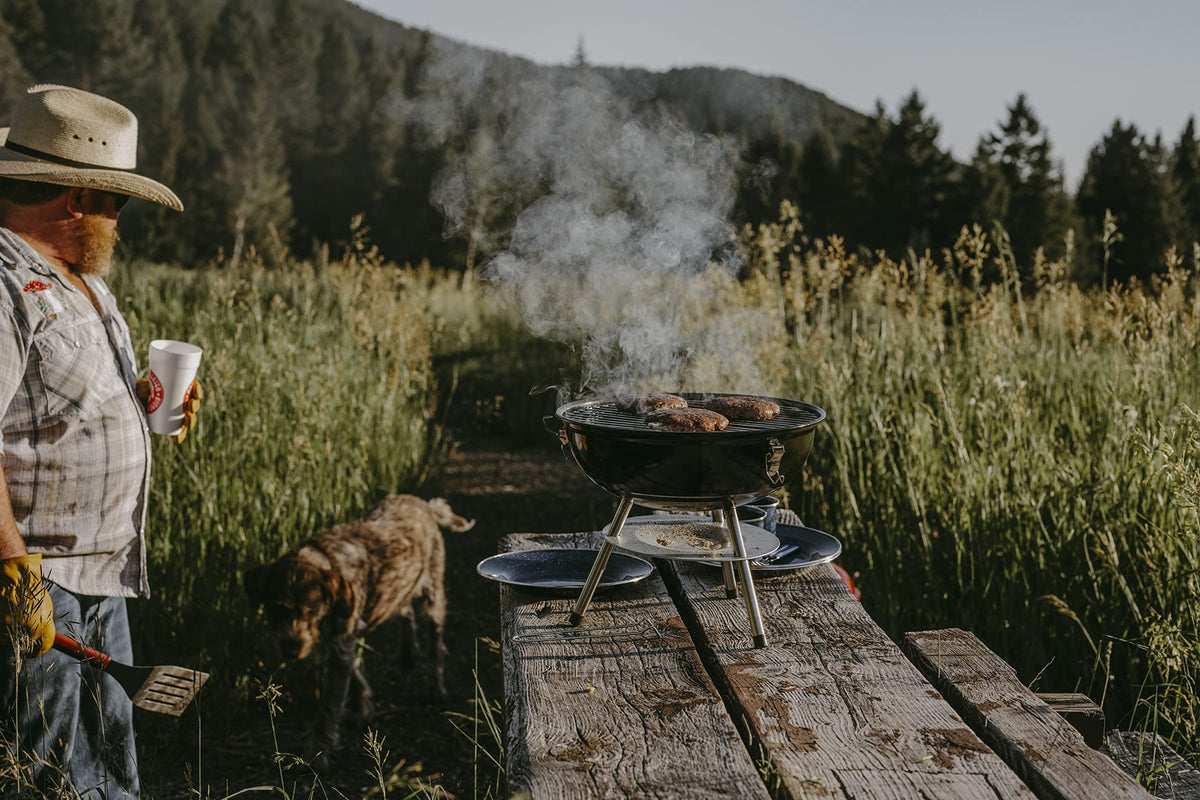 Gas One lightweight, compact design enables easy transport to gatherings.