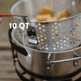 Gas One outdoor burner with regulator and hose for steady heat