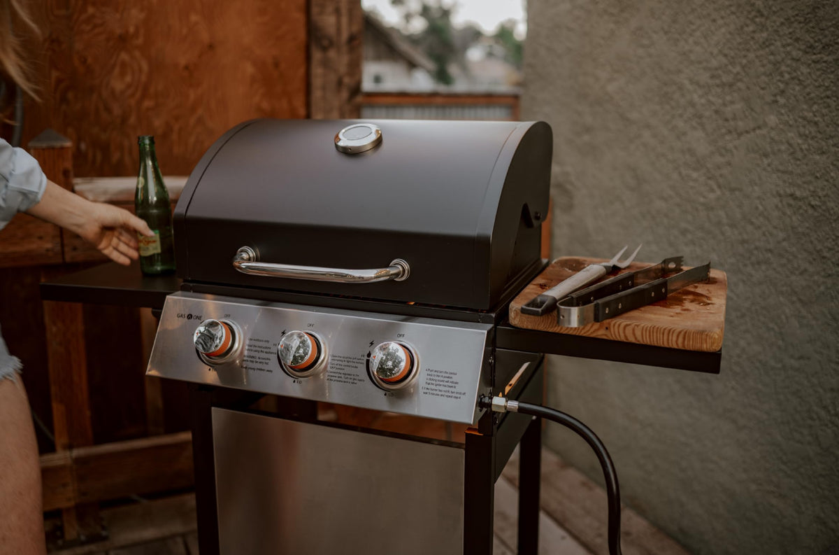 GasOne GP-1030S elegant black finish enhances any backyard.