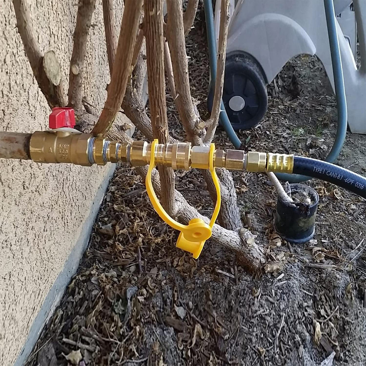 GasPro easy-connect design for tool-free connections
