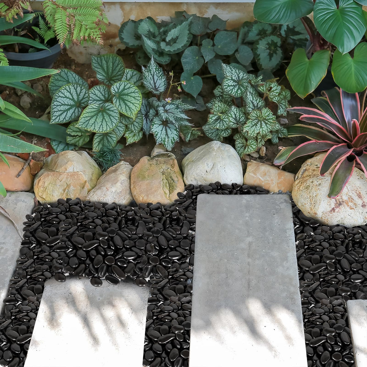 GASPRO outdoor stones for pathways and borders, enhancing visual appeal and durability.
