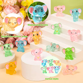 GDZRDFLH mini resin elephant figures designed for terrariums and fairy garden displays.