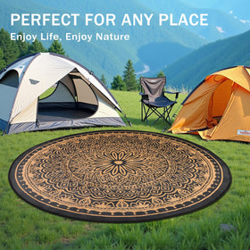 Geanlod plastic-straw outdoor rug offers lightweight durability.